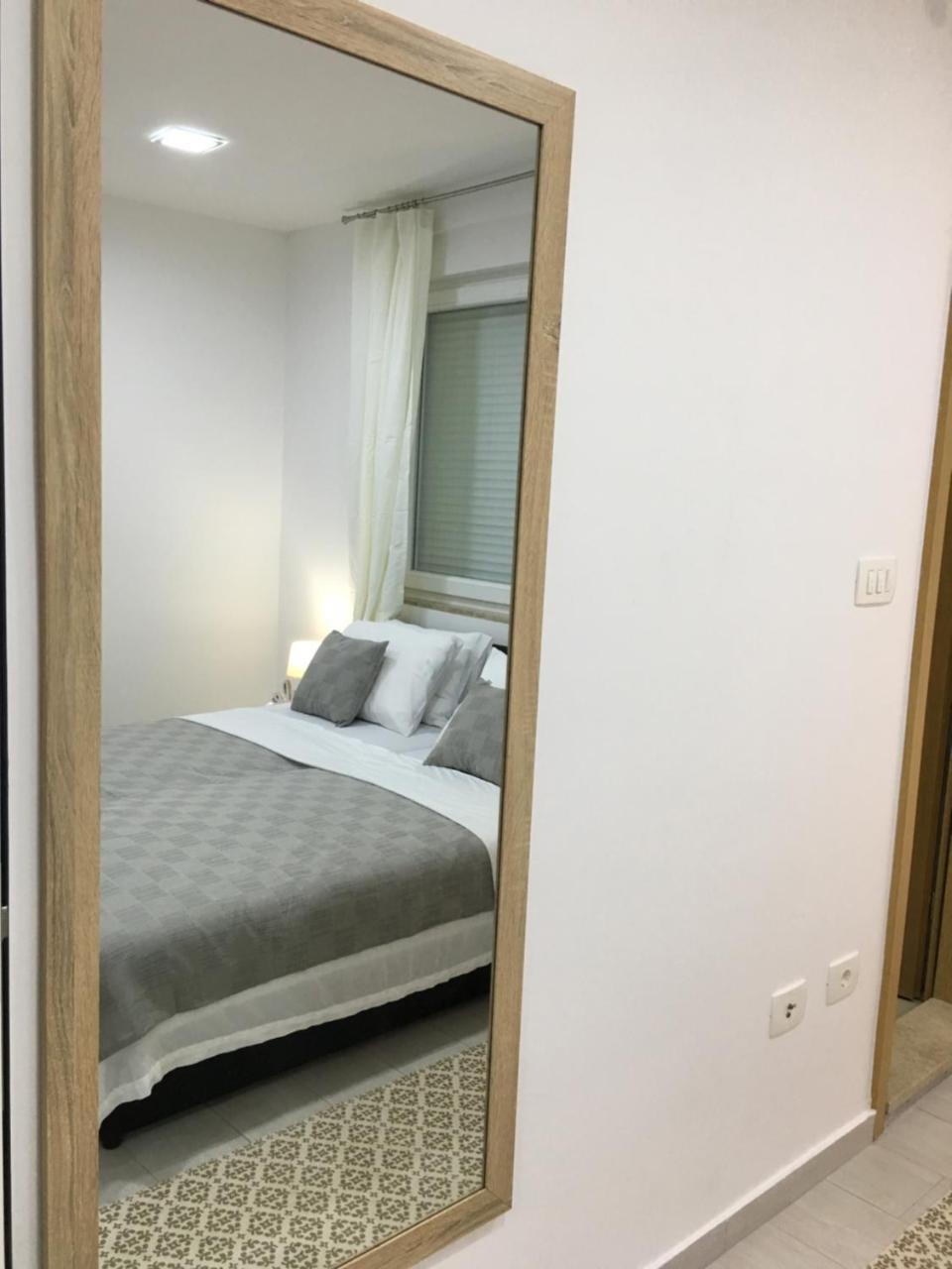 Apartments Valentina - Free Parking Mostar Exterior foto